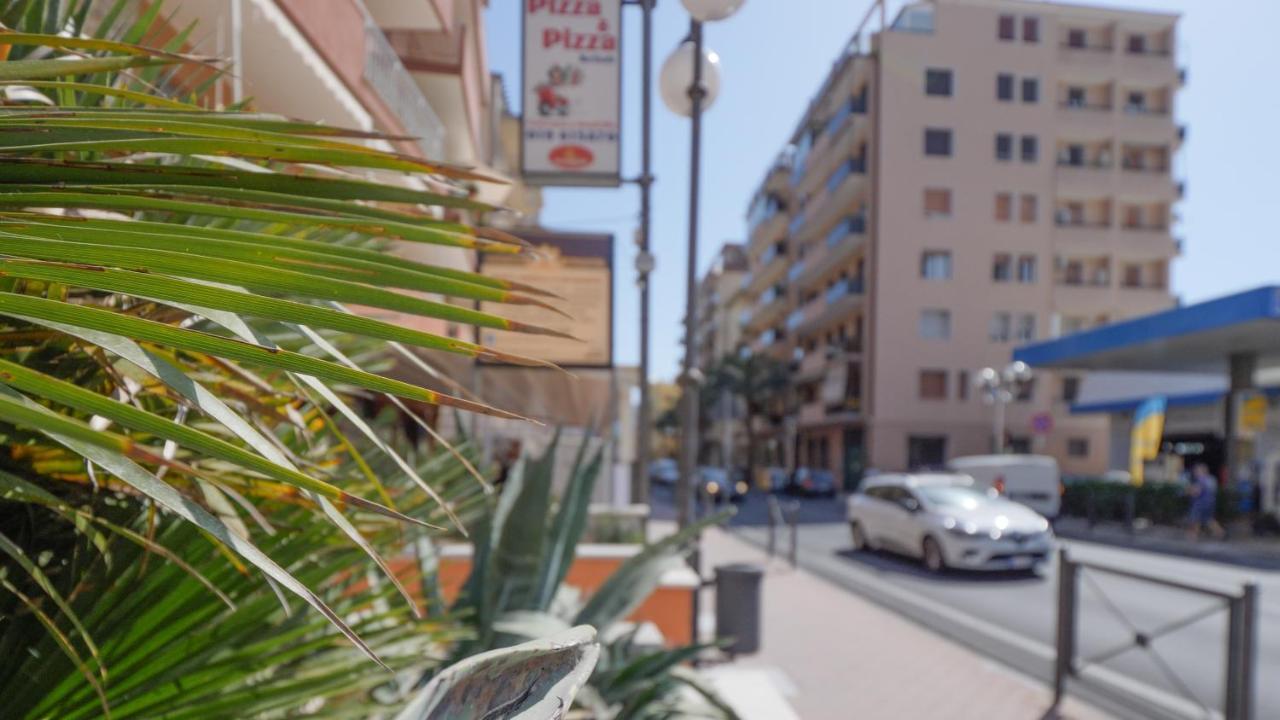 Babyaccommodation Family Panoramic II Pietra Ligure Exterior photo